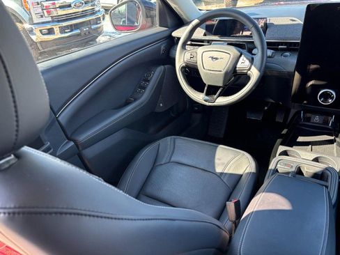 Used 2025 Ford Mustang Mach-E Premium image 13