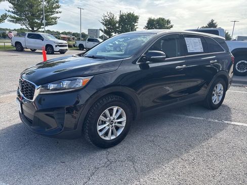 Used 2020 Kia Sorento LX FWD image 13