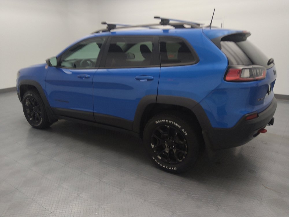 Used 2019 Jeep Cherokee Trailhawk w/ Cold Weather Group AWD/4WD image 3