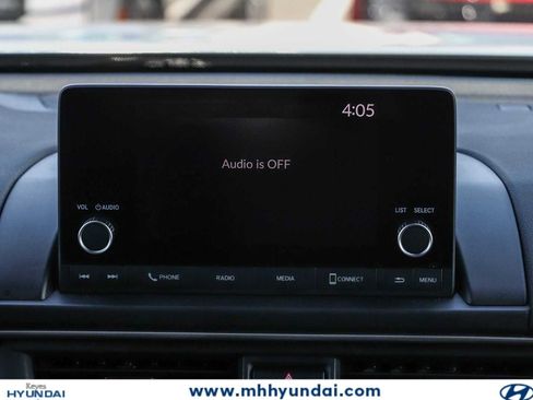 Used 2025 Honda Pilot Sport image 12