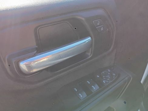 Used 2021 Chevrolet Silverado 2500 W/T w/ WT Convenience Package AWD/4WD image 18