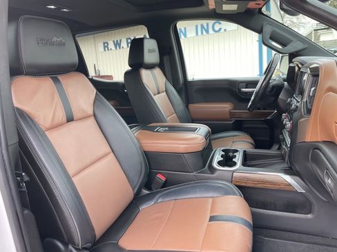 Used 2019 Chevrolet Silverado 1500 High Country w/ High Country Premium Package image 25