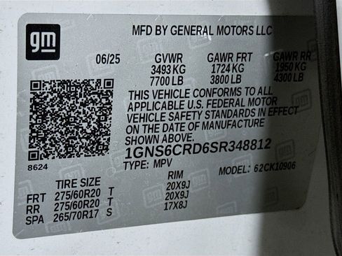 Used 2025 Chevrolet Suburban LT w/ Comfort Package AWD/4WD image 33