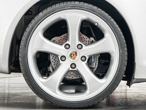 Used 2005 Porsche 911 Carrera RWD image 41