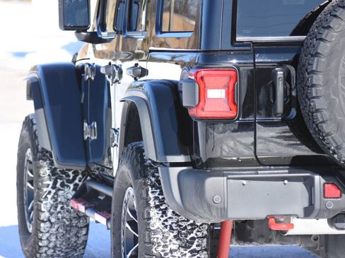 Used 2024 Jeep Wrangler Unlimited Rubicon image 13