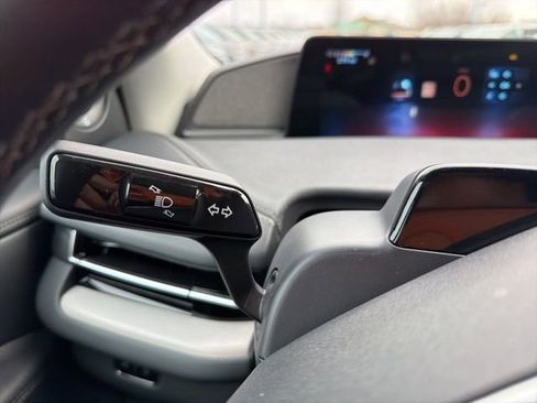 Certified 2025 Lincoln Navigator L Reserve image 25