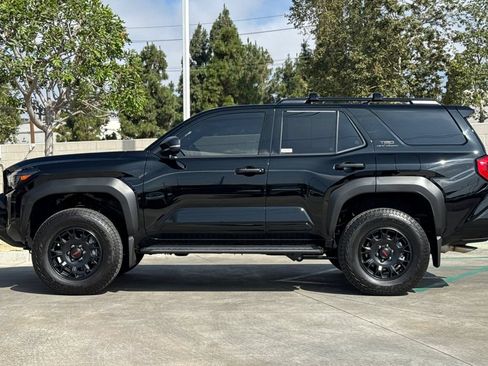 Used 2026 Toyota 4Runner 4WD image 9
