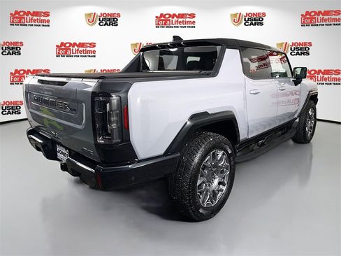 Used 2024 GMC Hummer EV 3X image 23