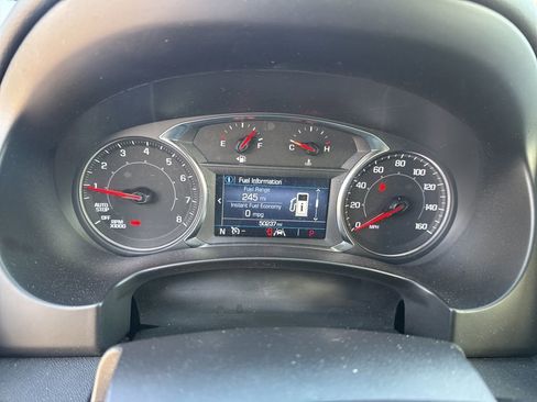 Used 2024 GMC Terrain SLE image 10