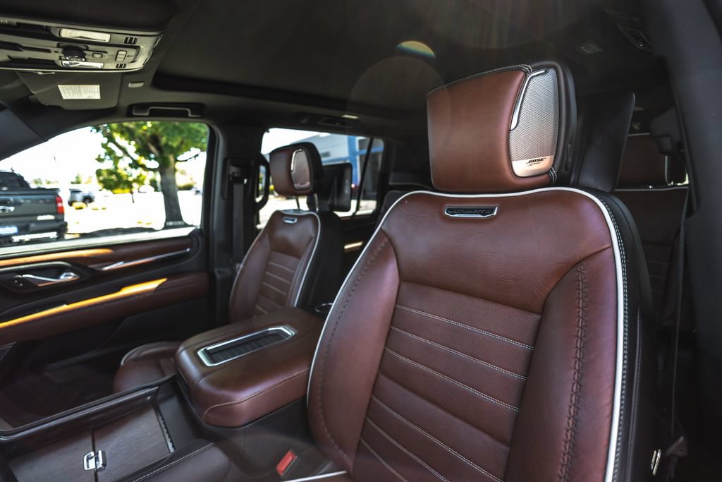 Used 2024 GMC Yukon XL Denali Ultimate AWD/4WD image 21