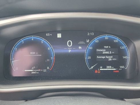 Used 2026 Toyota Corolla Cross XLE w/ Convenience Package FWD image 11