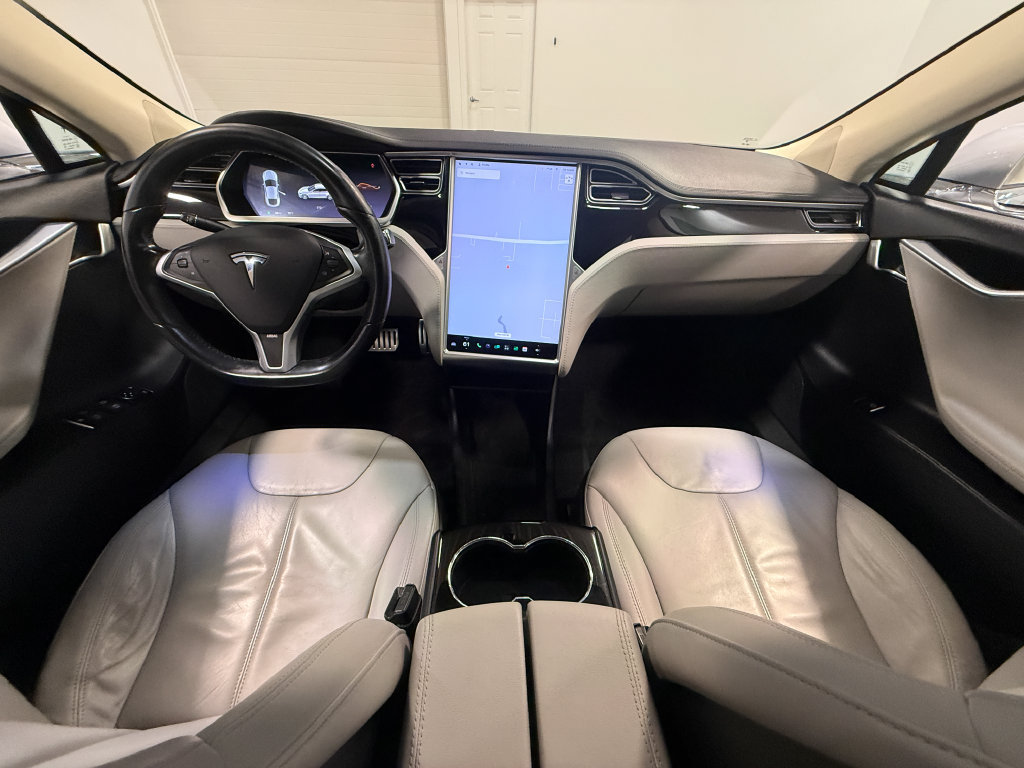 Used 2013 Tesla Model S Performance RWD image 58