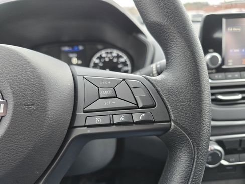 Used 2024 Nissan Altima 2.5 S image 15