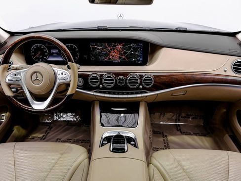 Used 2019 Mercedes-Benz S 560 4MATIC Sedan image 17