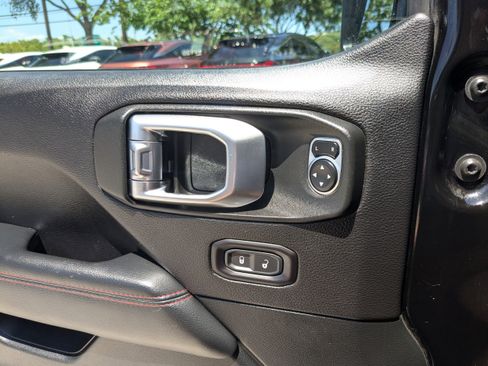 Used 2020 Jeep Gladiator Rubicon AWD/4WD image 8