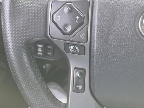 Used 2020 Toyota Tacoma TRD Off-Road AWD/4WD image 16