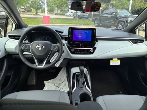 New 2026 Toyota Corolla SE FWD image 17