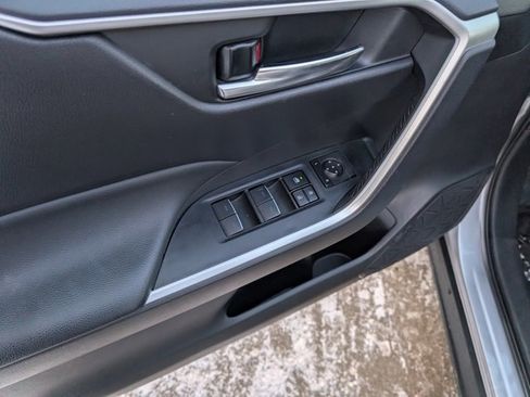 Used 2024 Toyota RAV4 XLE image 7