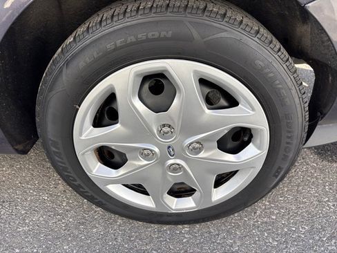 Used 2012 Ford Fiesta S image 14