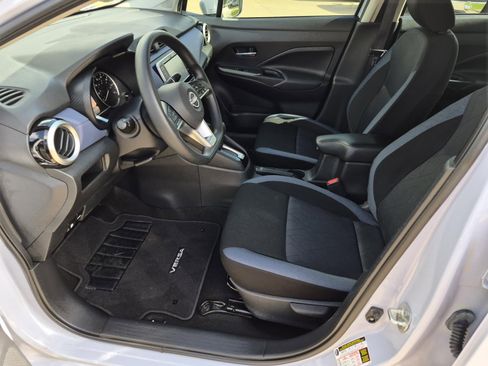 Used 2023 Nissan Versa SV w/ Trunk Package FWD image 10
