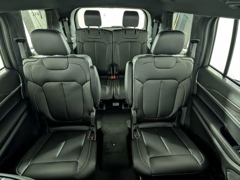 New 2025 Jeep Grand Cherokee L Limited w/ Black Appearance Package image 29