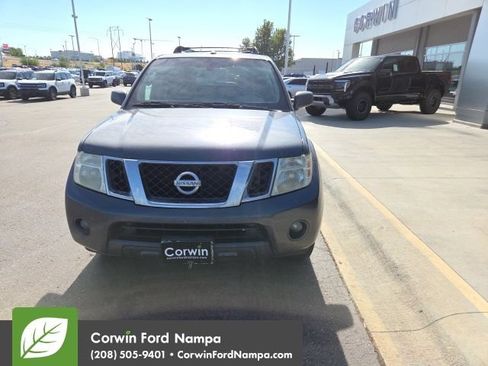 Used 2010 Nissan Pathfinder SE w/ SE Premium Journey Pkg AWD/4WD image 2