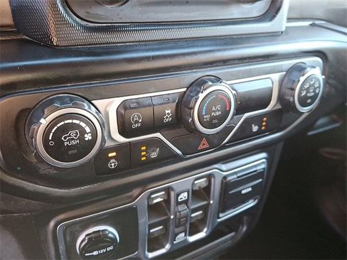 Used 2018 Jeep Wrangler Unlimited Sport S image 16