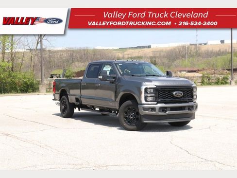 New 2026 Ford F350 Lariat w/ Black Appearance Package AWD/4WD image 1