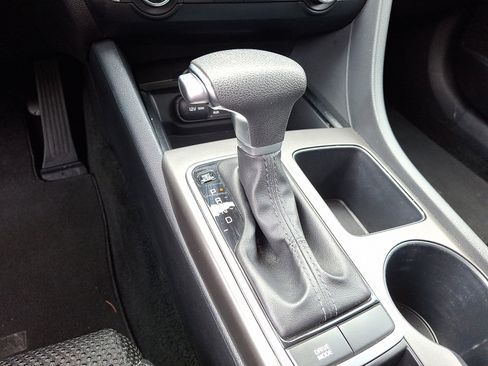 Used 2019 Kia Optima S image 22