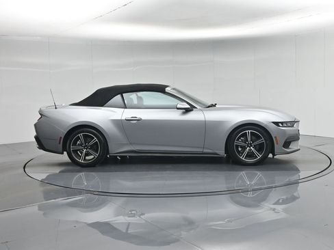 Used 2024 Ford Mustang Premium image 26