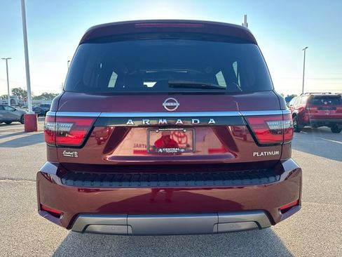 Used 2022 Nissan Armada Platinum w/ Captain's Chairs Package RWD image 5