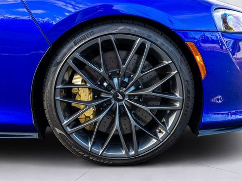 New 2025 McLaren GTS image 29