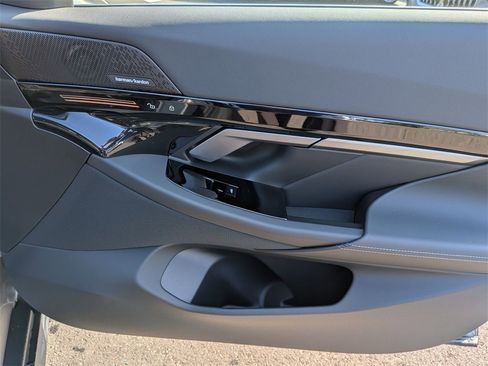 New 2026 BMW 530i image 36