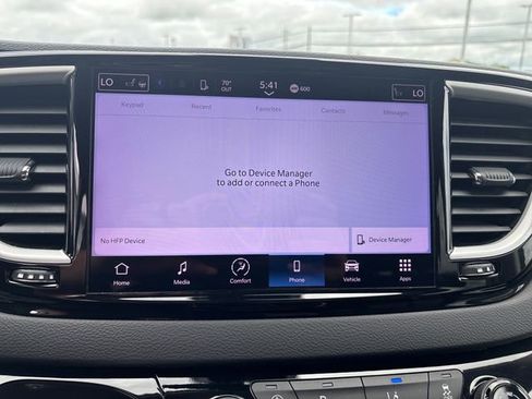 Used 2023 Chrysler Pacifica Touring-L FWD image 19