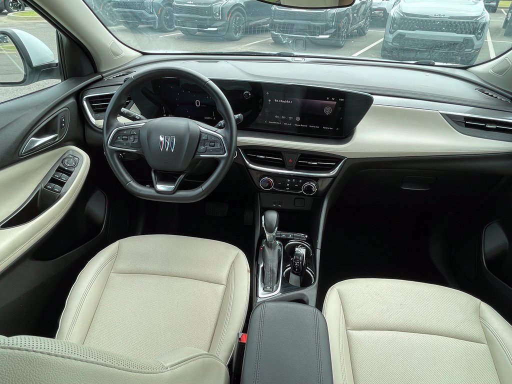Used 2024 Buick Encore GX Sport Touring FWD image 18
