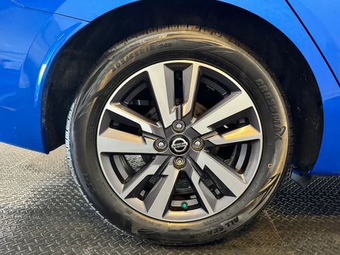 Used 2020 Nissan Versa SV FWD image 28