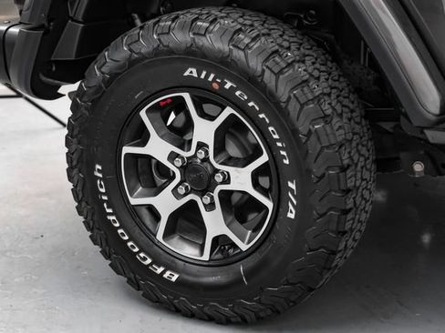 Used 2021 Jeep Wrangler Rubicon AWD/4WD image 39