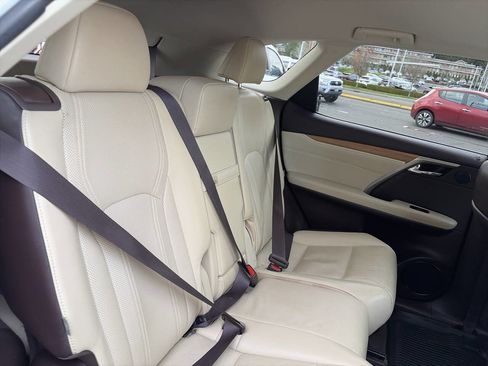 Used 2019 Lexus RX 350L Premium w/ Premium Package image 24
