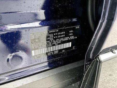 Used 2025 Toyota RAV4 SE AWD/4WD image 40