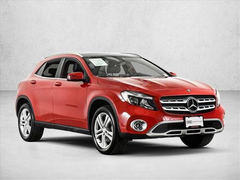 Used 2018 Mercedes-Benz GLA 250 4MATIC image 3