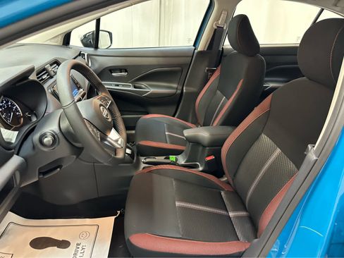 New 2025 Nissan Versa SR w/ Trunk Package image 4