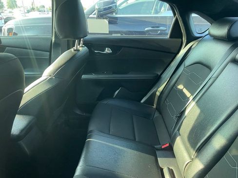 Certified 2023 Kia Forte GT-Line FWD image 6