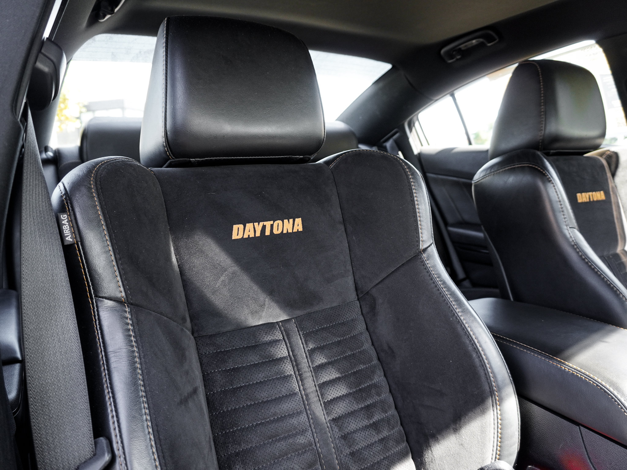 Used 2018 Dodge Charger R/T RWD image 35