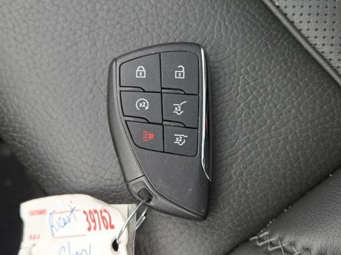 Used 2022 GMC Yukon XL Denali image 41