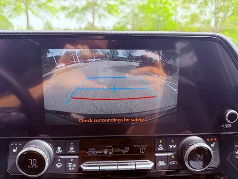 Used 2024 Toyota Highlander XSE image 27