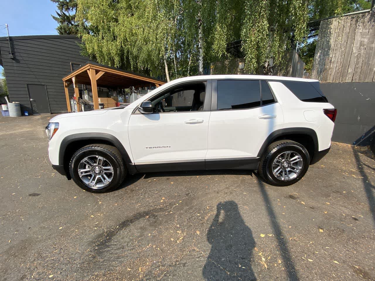 Used 2026 GMC Terrain Elevation AWD/4WD image 3