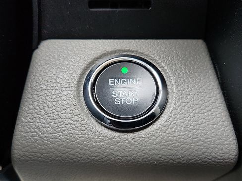 Used 2018 Ford F150 Lariat image 19