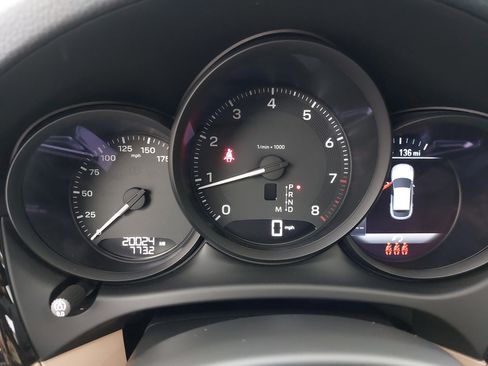 Used 2024 Porsche Macan image 21