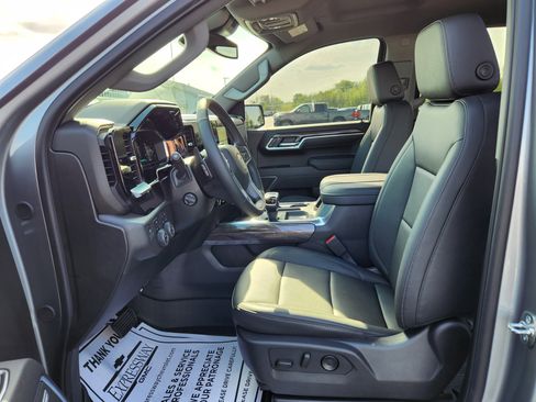 Used 2026 Chevrolet Silverado 1500 LTZ image 11