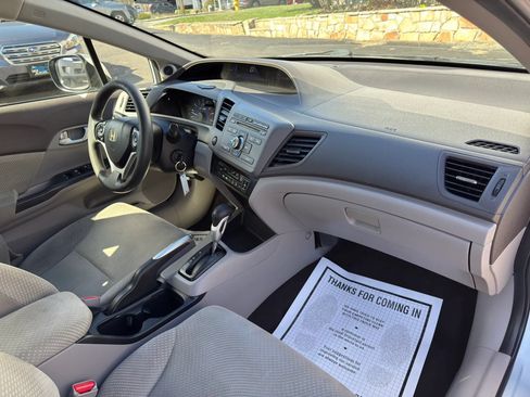 Used 2012 Honda Civic Hybrid Sedan image 23